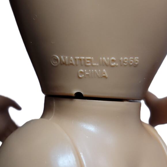 Beautiful Ginger Midge with a Sophisticated Haircut & Designer Suit - Picture 12 of 13